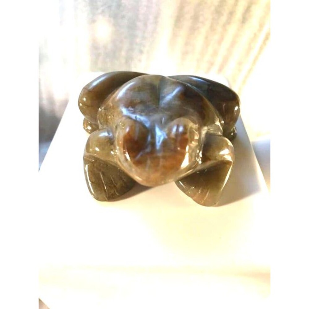 Agate Frog Carving